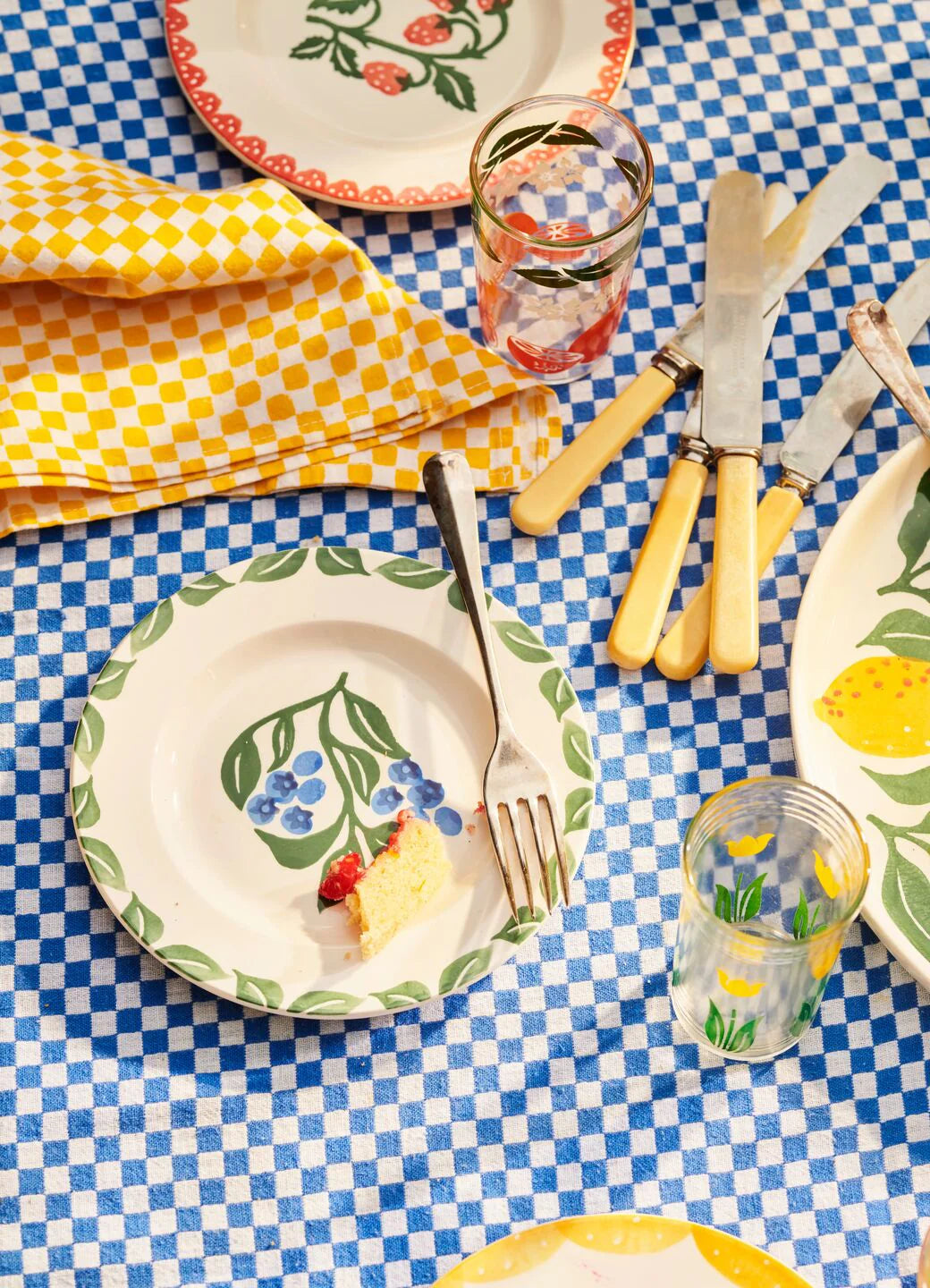 Blueberries 6 1/2 Ich Plate