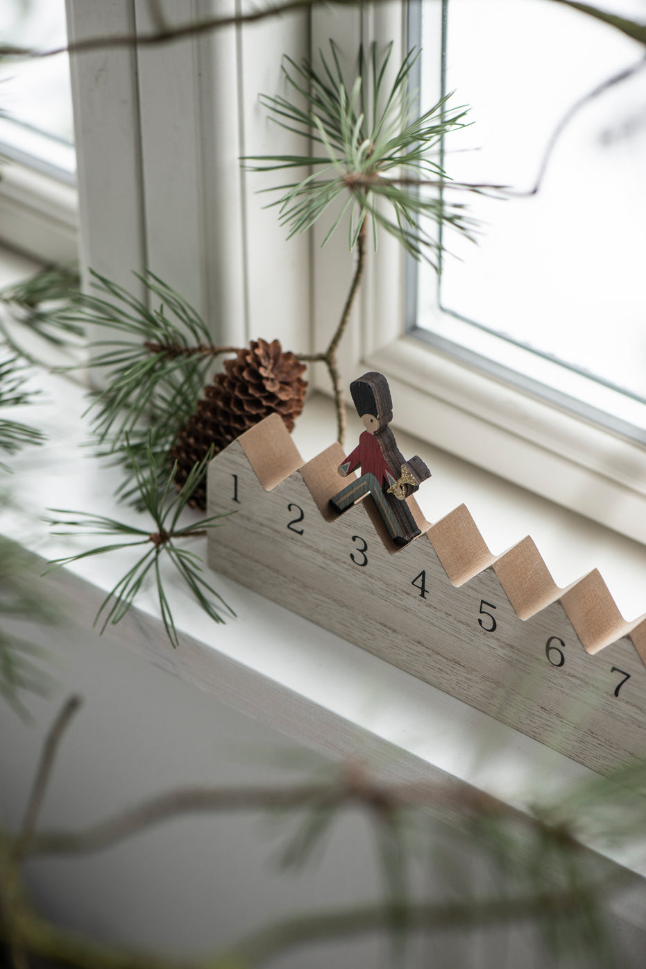 1-24 Walking Guard Advent Calendar