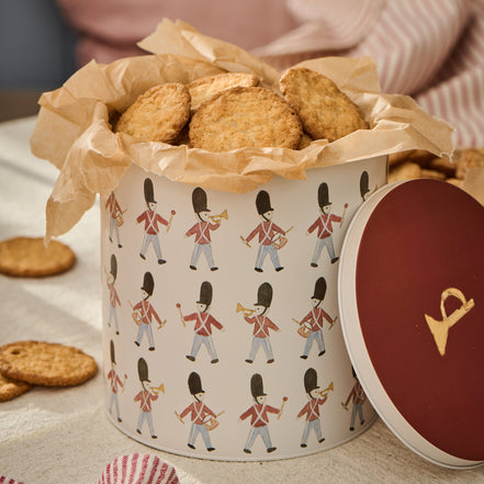 Round Cake tin with Guards