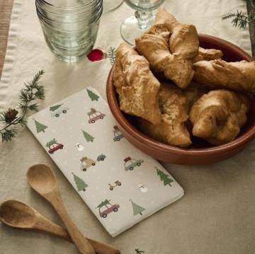 Napkin cars and Christmas trees