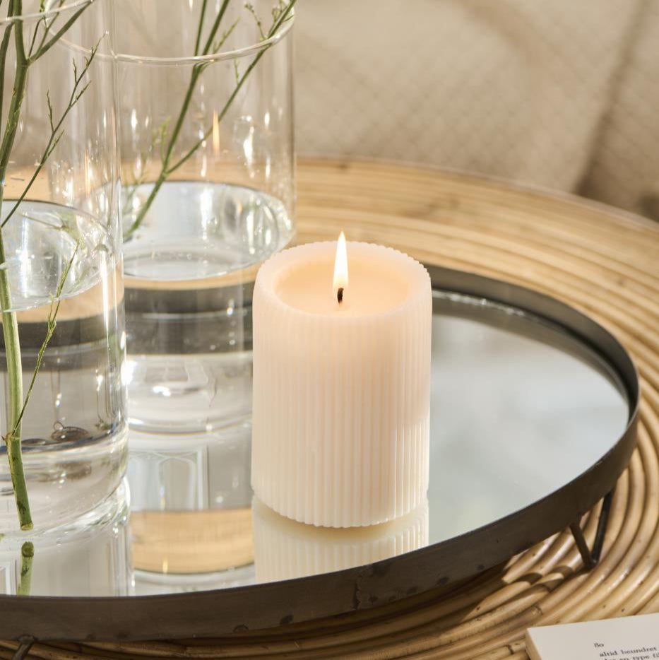 Pillar candle grooved paraffin white