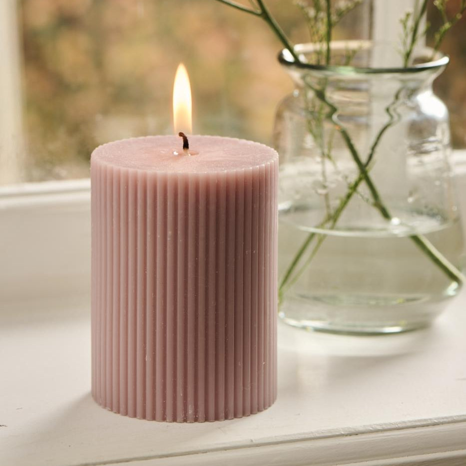 Pillar candle grooved paraffin rosa malva