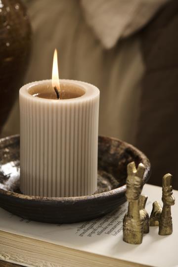 Pillar candle grooved paraffin linen