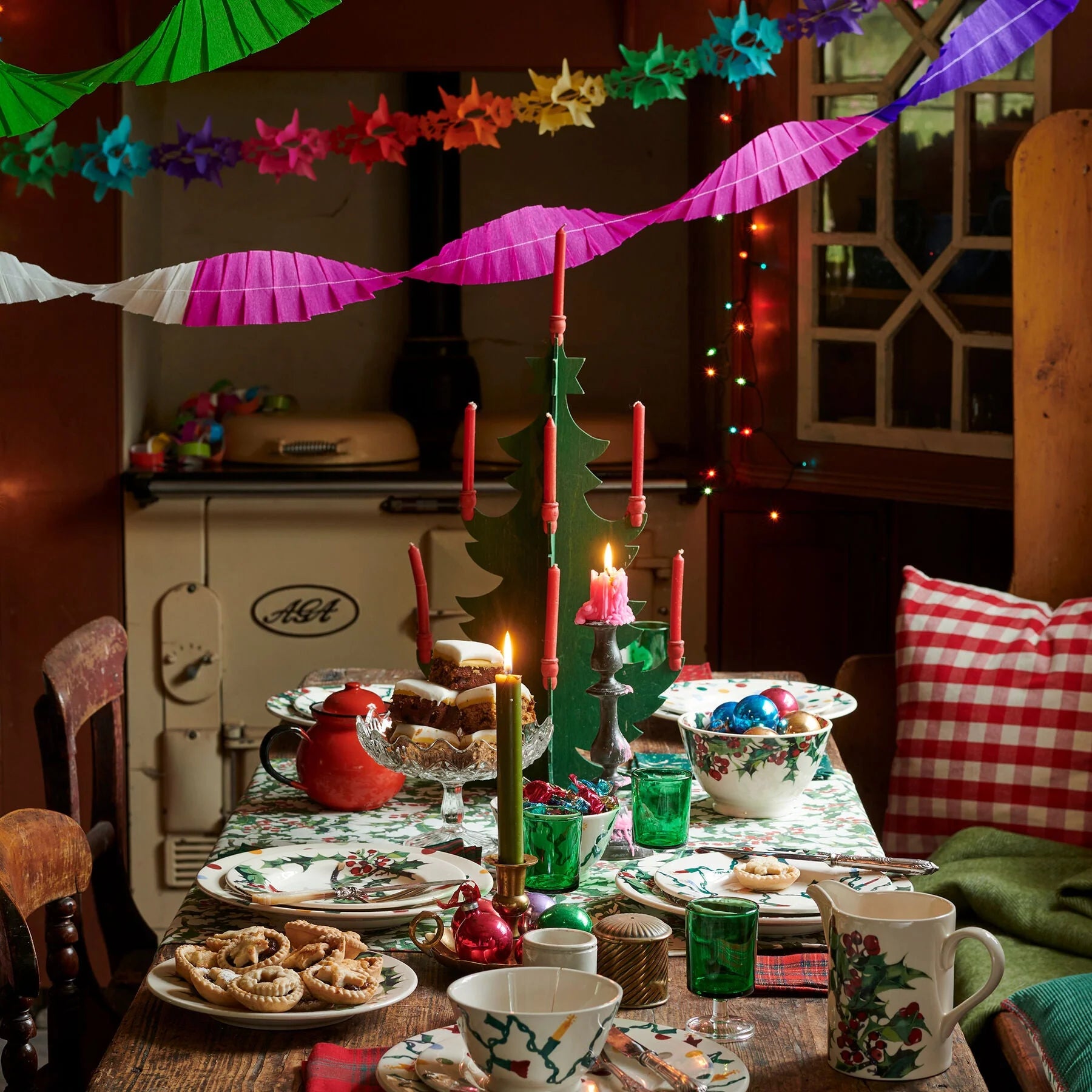 Holly Medium Old Bowl