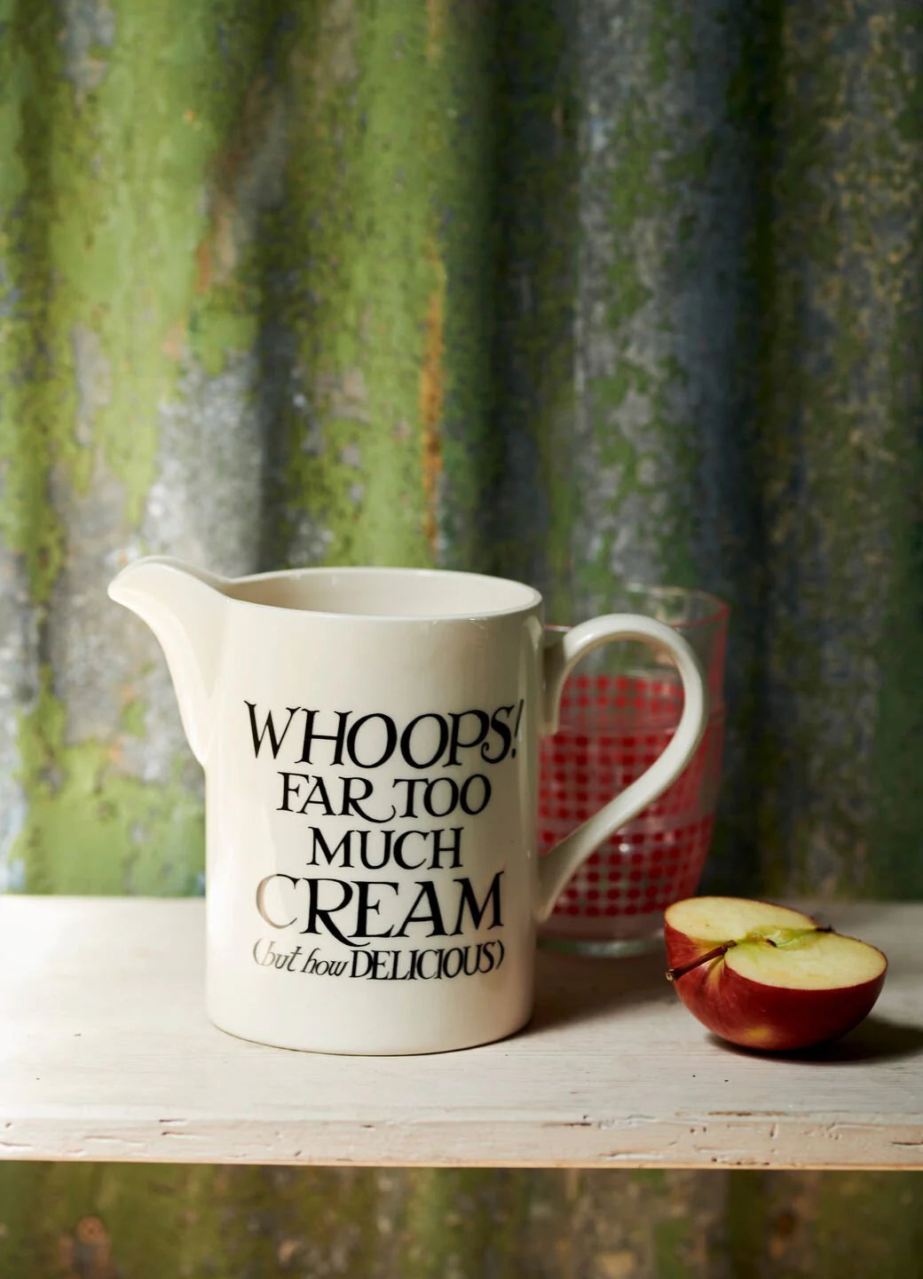 Black Toast cream Medium Straight Jug