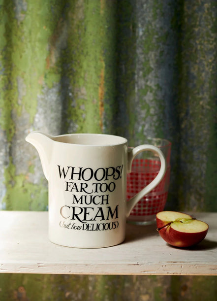 Black Toast cream Medium Straight Jug