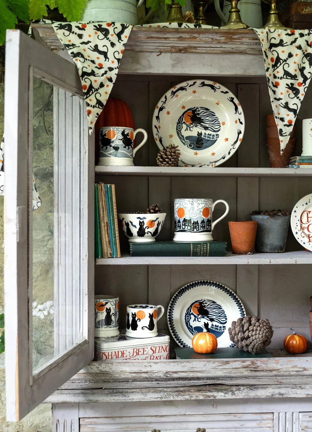 The Wise Witches Black Cats Small Mug