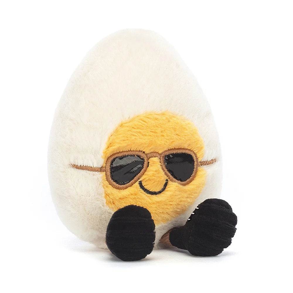 Amuseable Chic Egg