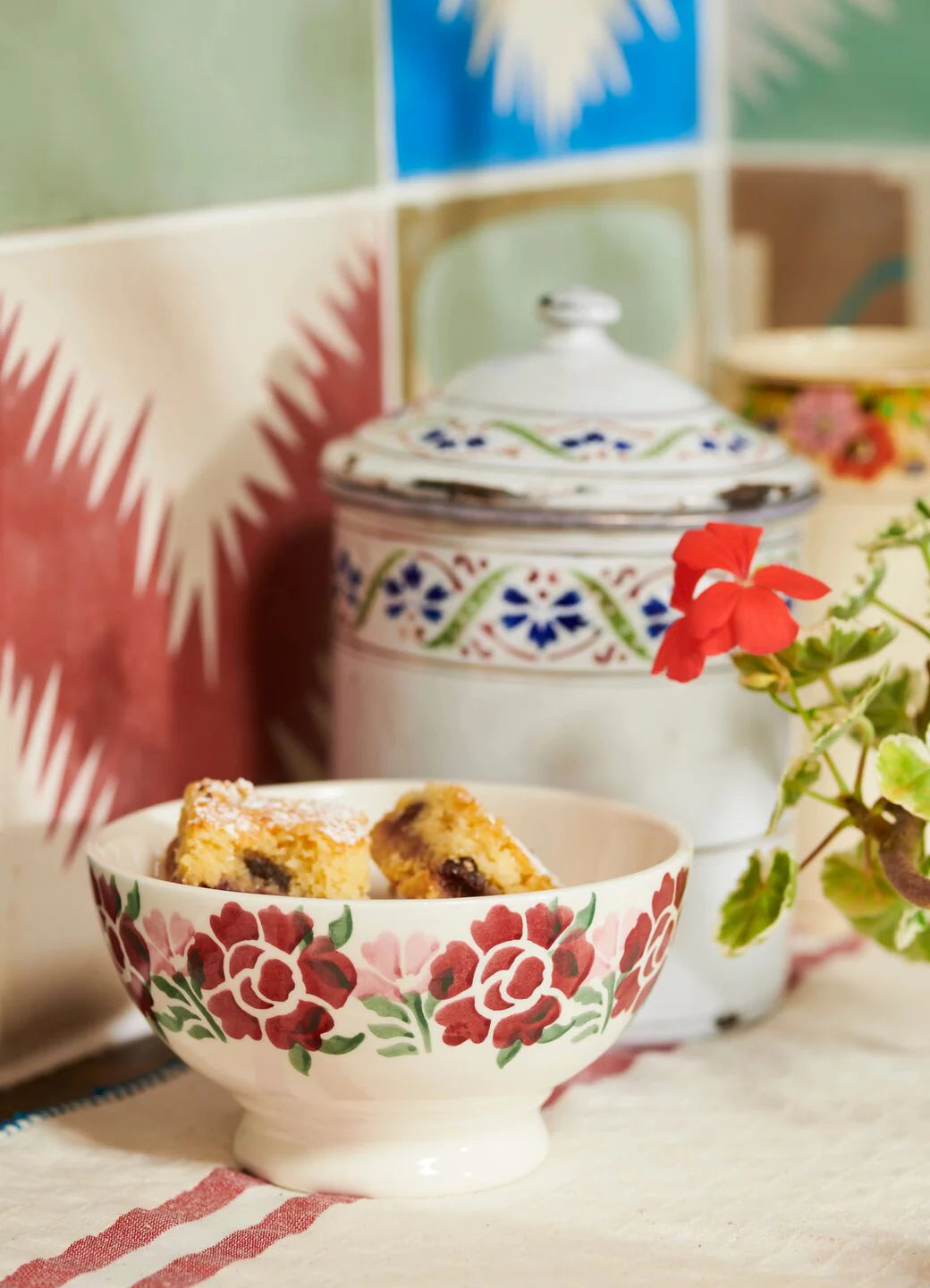 Flowers Antique Roses French Bowl