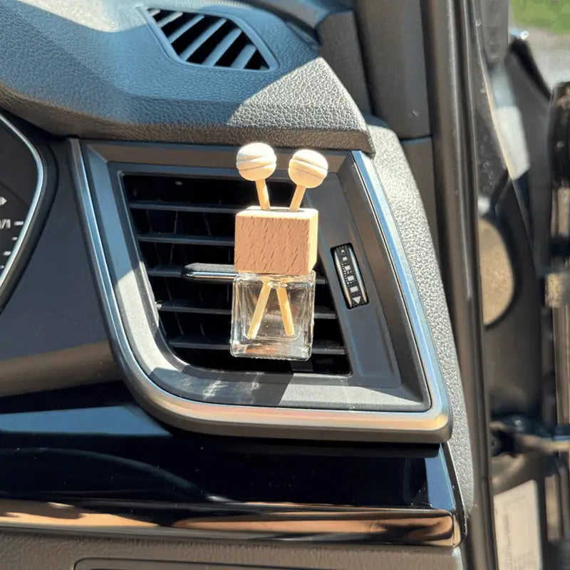 Car Diffuser - Sandalwood & Amber