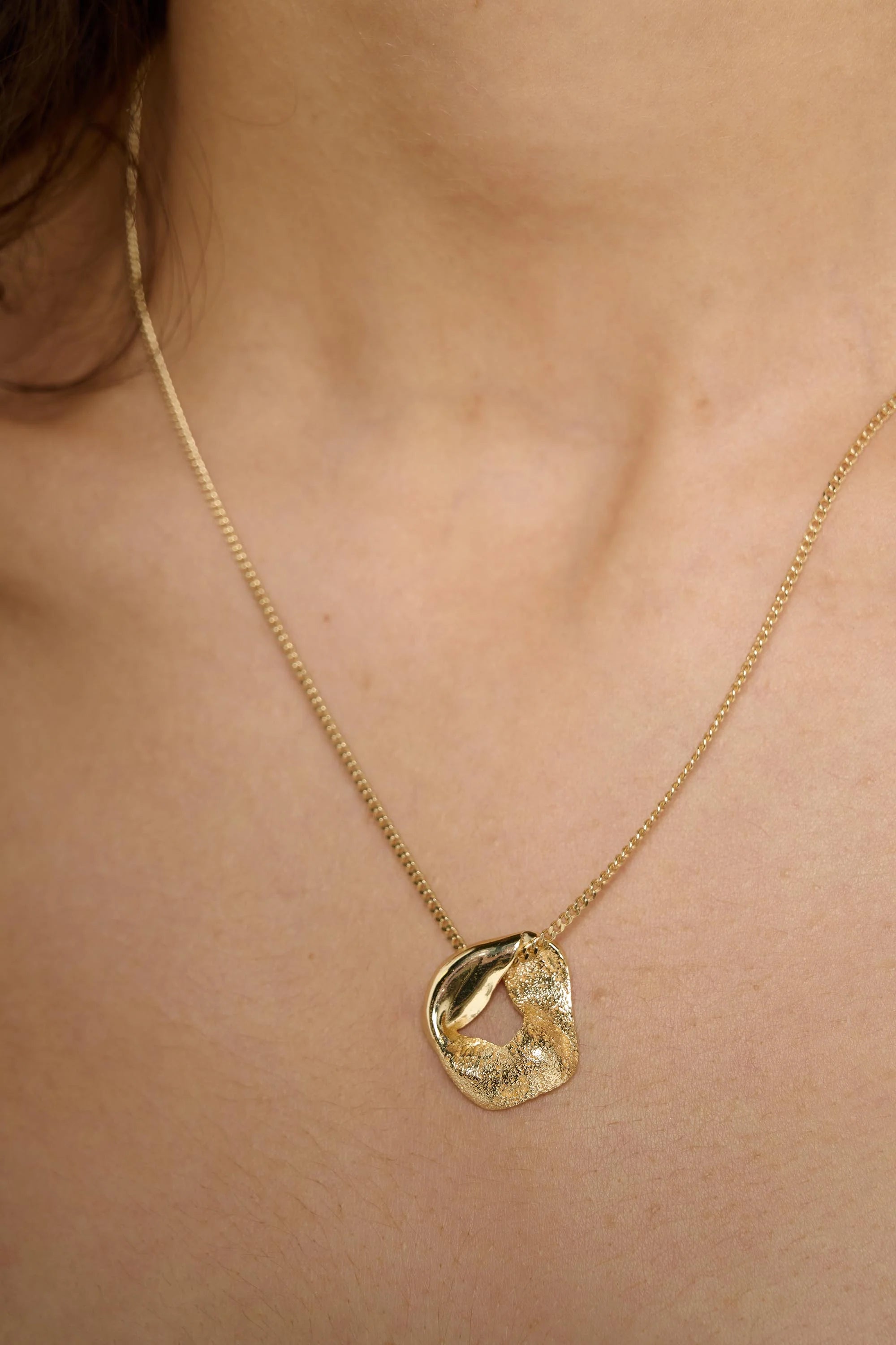 Motion Necklace - Gold