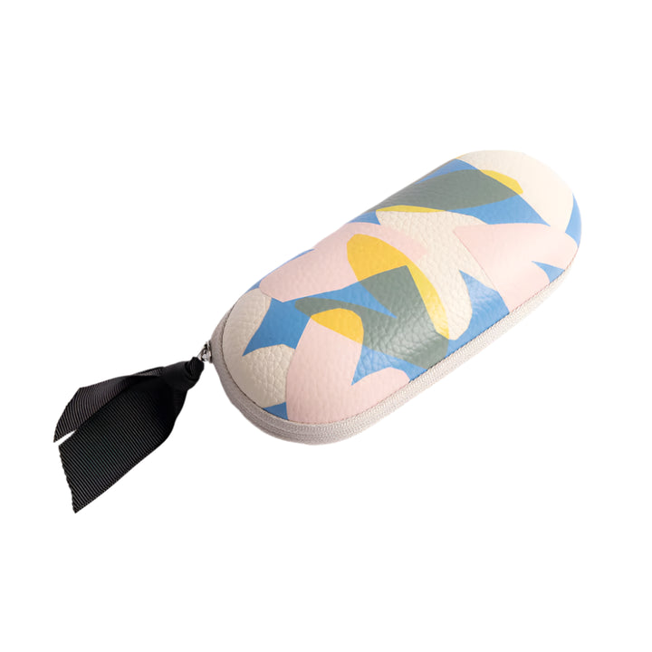 Confetti Hearts Zip Around Glasses Case