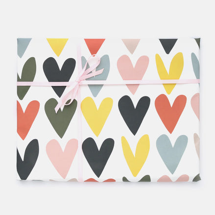 Jumbled Hearts Grid Flat Wrap