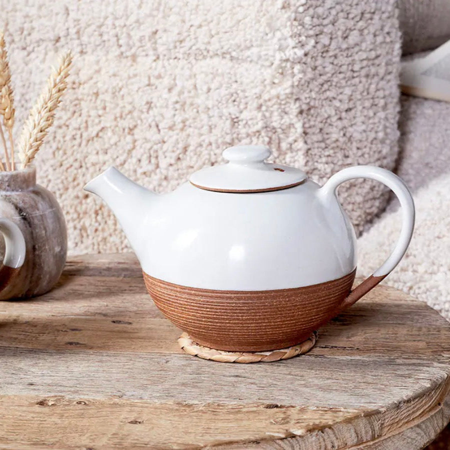 Mali Ribbed Teapot - White and Terracotta