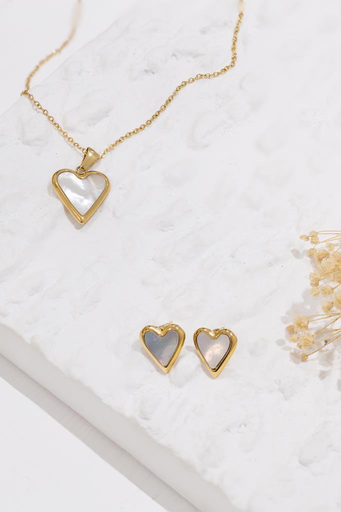 Mother Of Pearl Heart Necklace In Gold