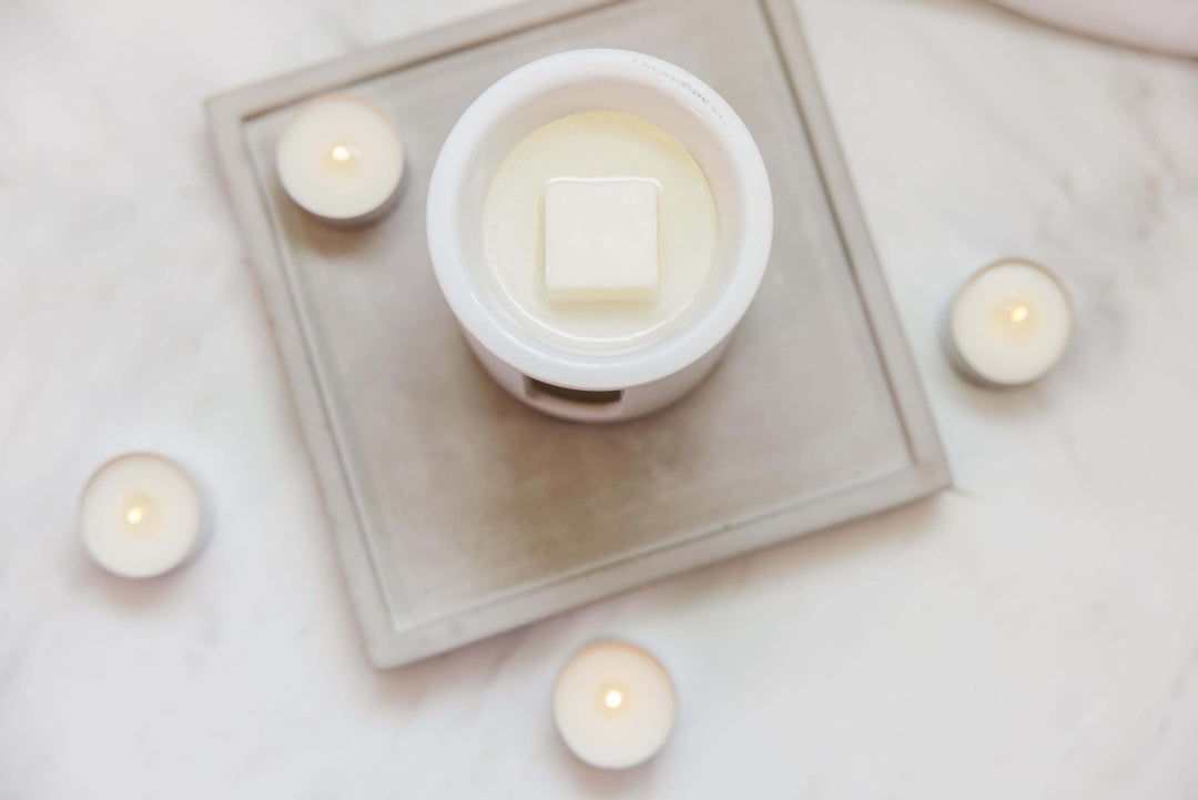 Pomegranate &amp; Spiced Woods - Scented Tealights