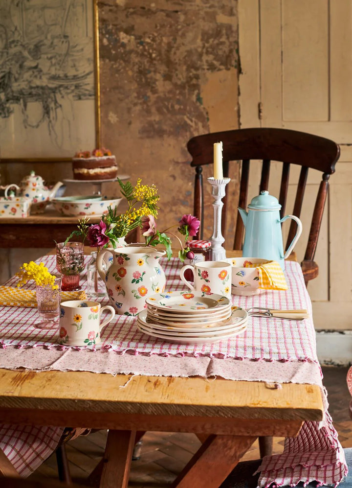 Poppies &amp; Pinks Medium Dish