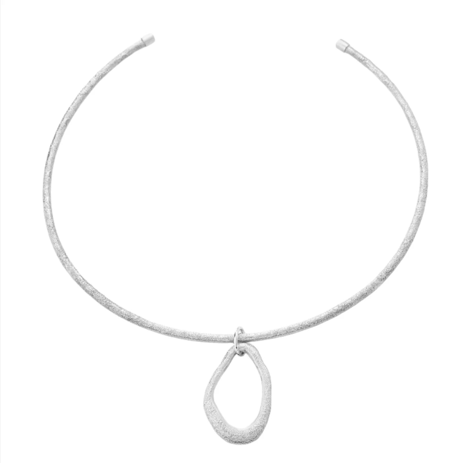 Seize Necklace Silver