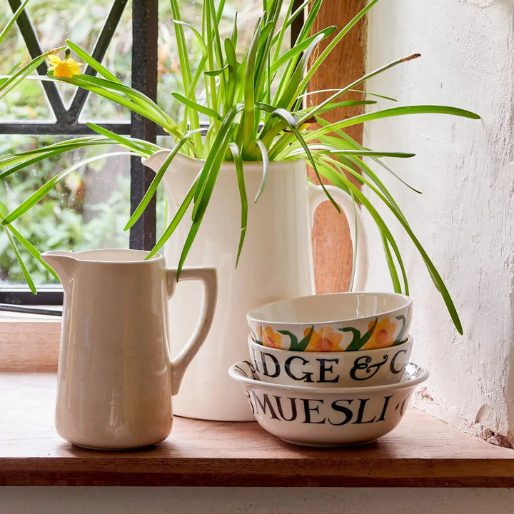 Flowers Windblown Daffodils French Bowl
