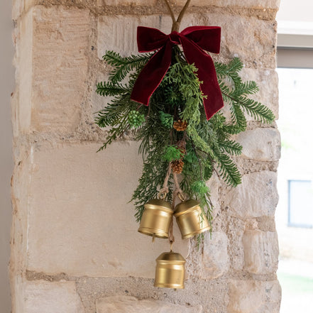 Belmesthorpe Hanger with Bow & Bells