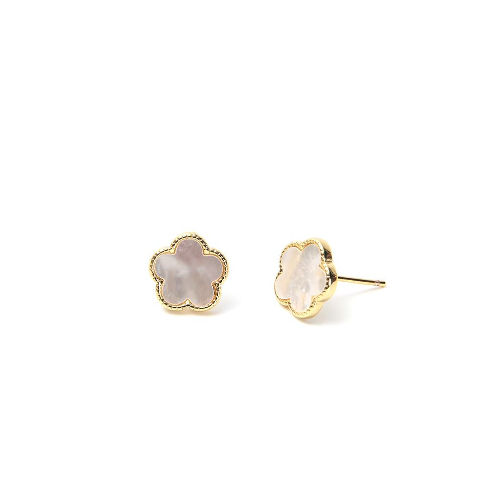 Mother of pearl Flower Stud Earrings in gold