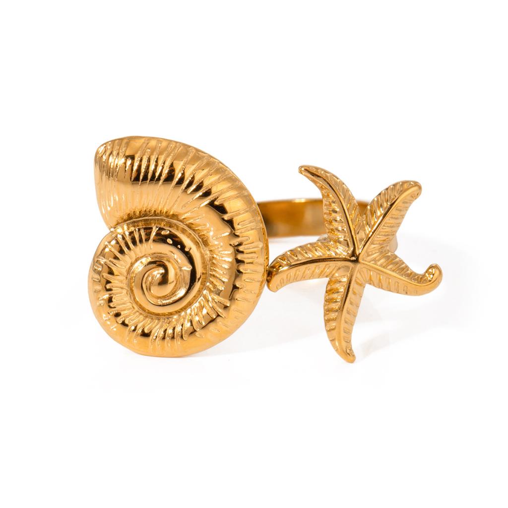 Shell & Starfish Ring In Gold