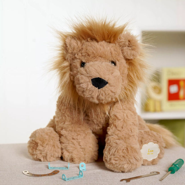 Leo The Plush Sitting Brown Lion